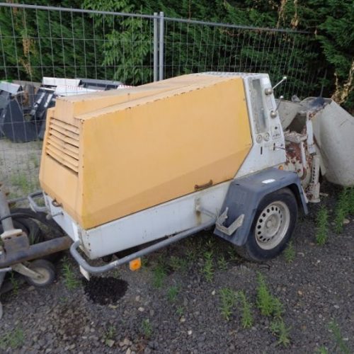 TRANSPORTEUR BETON PUTZ M650DHB 01